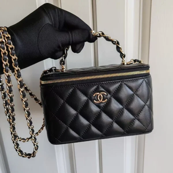 23K chain handle box cosmetic bag