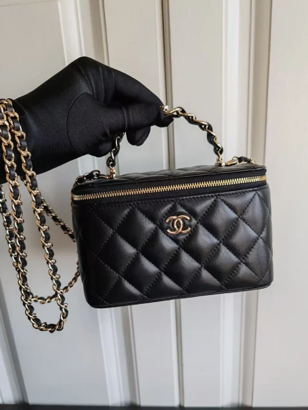 23K chain handle box cosmetic bag