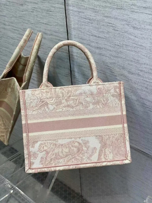 Dr small pink bag