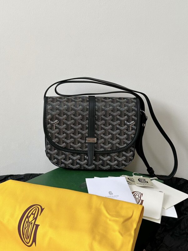 Goyard saddle messenger bag small