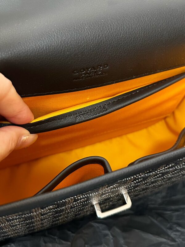 Goyard saddle messenger bag small
