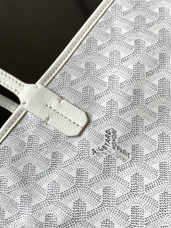 Artois Large Zip Tote Saint Louis