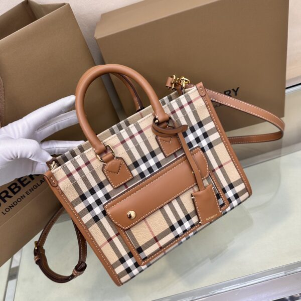 Burberry Mini Brown Check 💕Freyatote