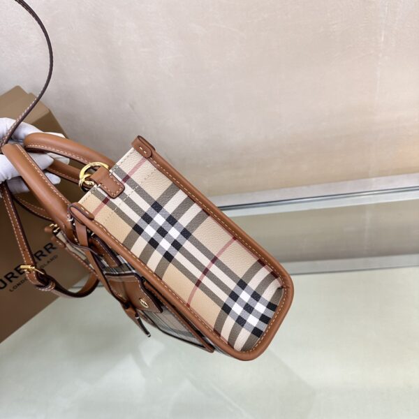 Burberry Mini Brown Check 💕Freyatote