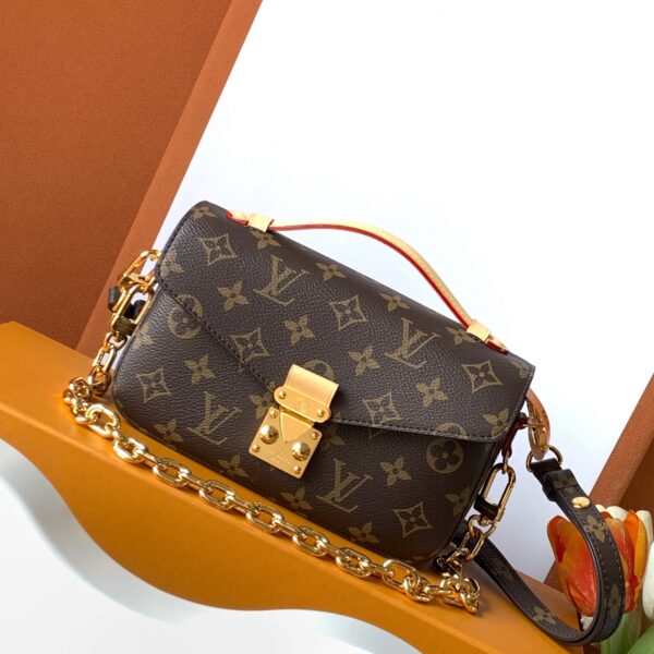 POCHETTE MÉTIS EAST WEST handbag】M46279