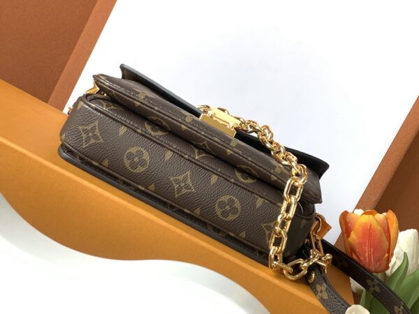 POCHETTE MÉTIS EAST WEST handbag】M46279