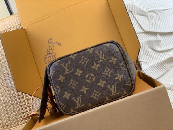 LV Bucket Bag - Used M12925 Presbyopia