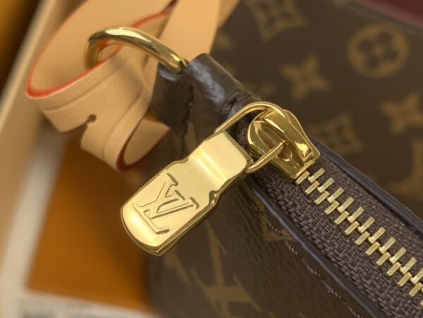 LV Bucket Bag - Used M12925 Presbyopia