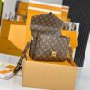 LV: CHETTE MÉTIS handbag M44875