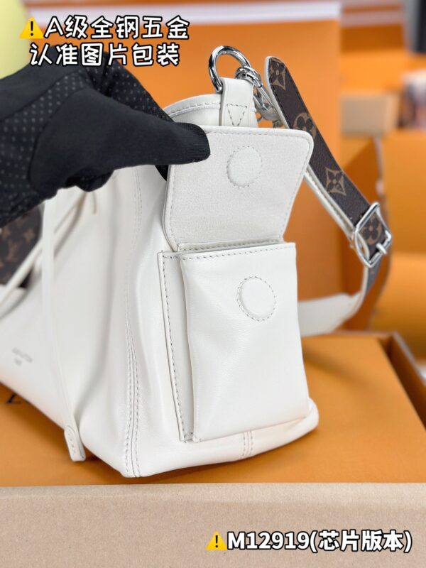 CARRYALL CARGO VIBE Small Handbag M12919