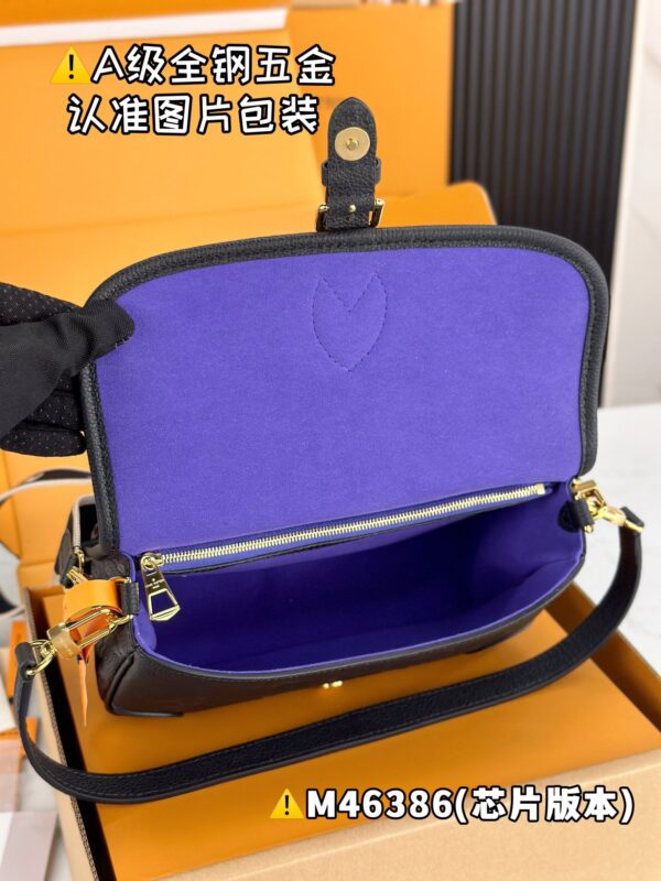 LV：DIANE handbag M46386