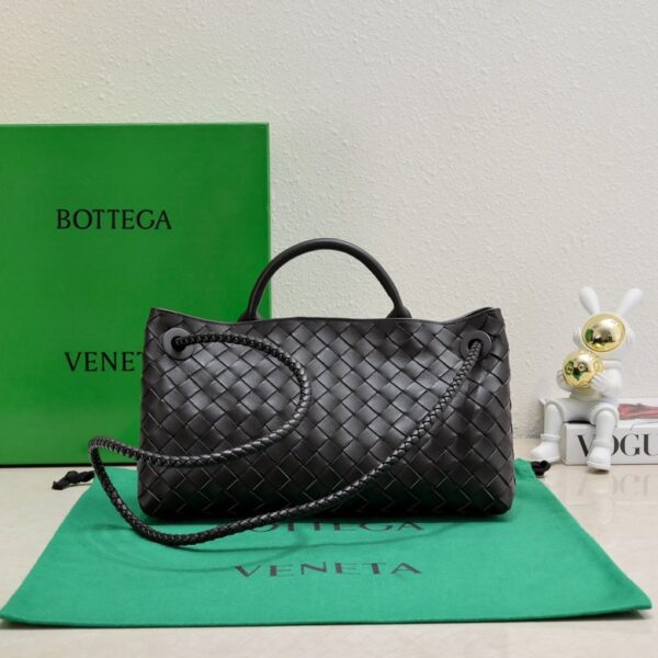 P900 #Bottega Veneta New horizontal Andiamo handbag