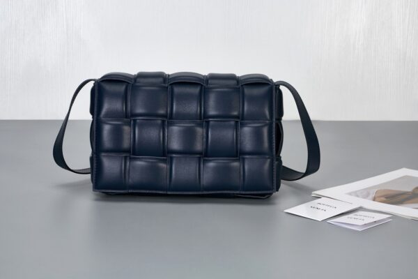 BV Cassette pillow bag