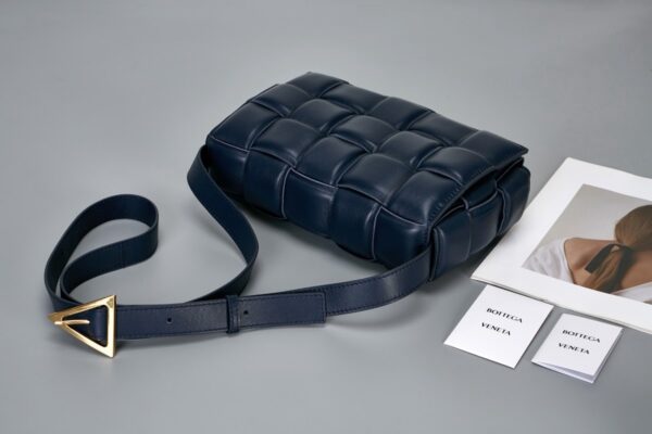 BV Cassette pillow bag