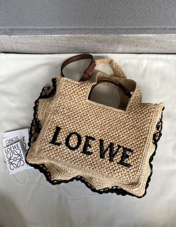 LO℮w℮🌟New🆕Small Raffia Font Tote Handbag