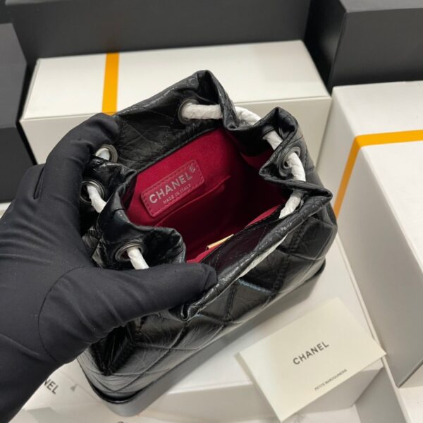 Chanel 𝑔𝑎𝑏𝑟𝑖𝑒𝑙𝑙𝑒 backpack classic wanderlust