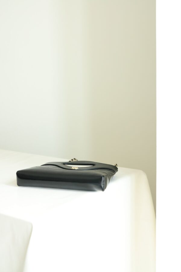 Chanel 24C 31 handbag nano mini horizontal version