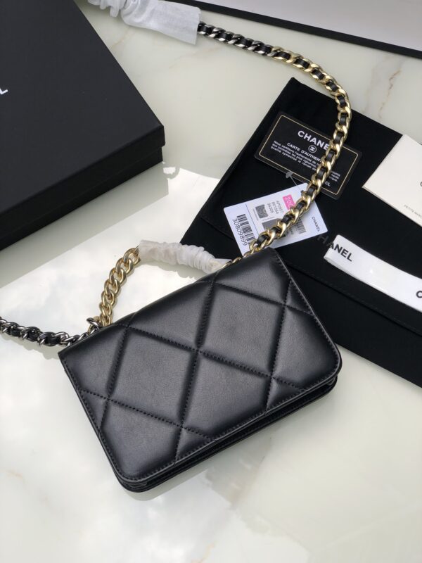Chanel women's crossbody bag, shoulder bag, fortune bag