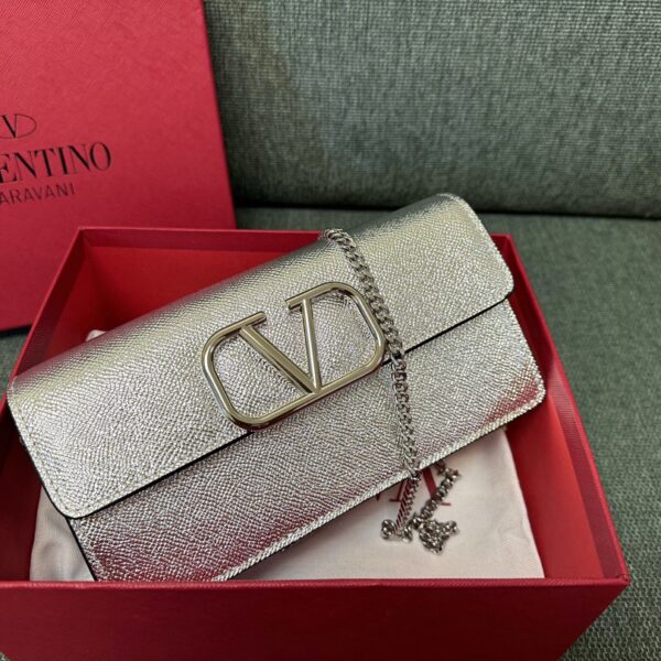 Valentino Garavani VLogoSignature grained calfskin clutch