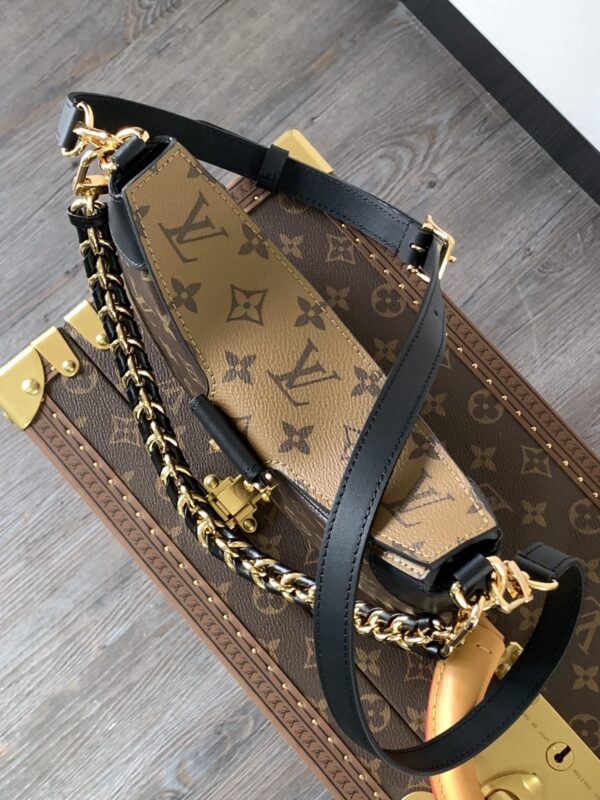 LV m46659