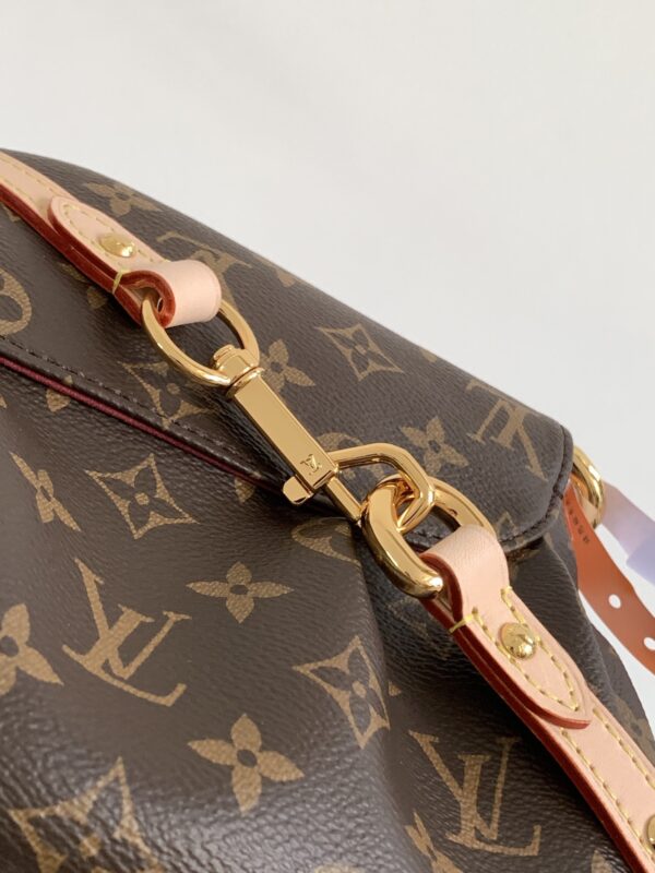 LV m13617