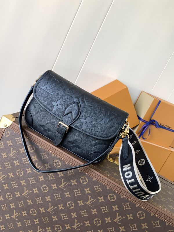Lv m46386