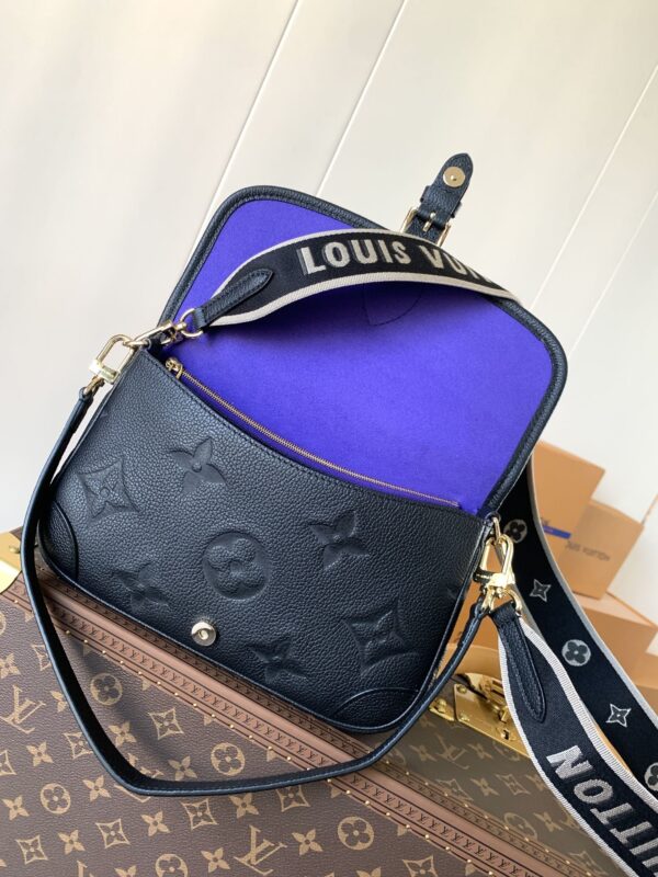 Lv m46386
