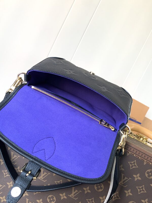 Lv m46386