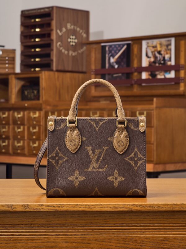 LV  m46839