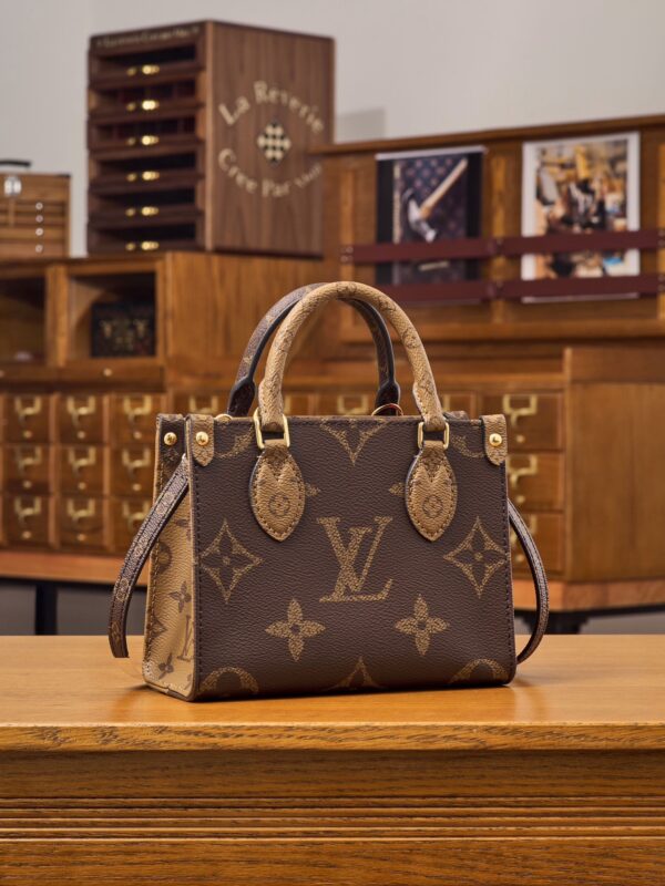 LV  m46839